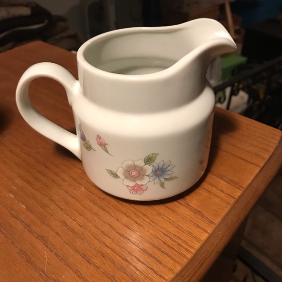 FTD Flower Vase Porcelain Flower Butterfly Ladybug - Picture 2 of 4